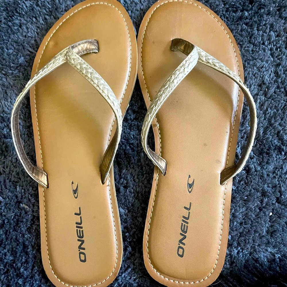 O’Neill flip flops womens size 6